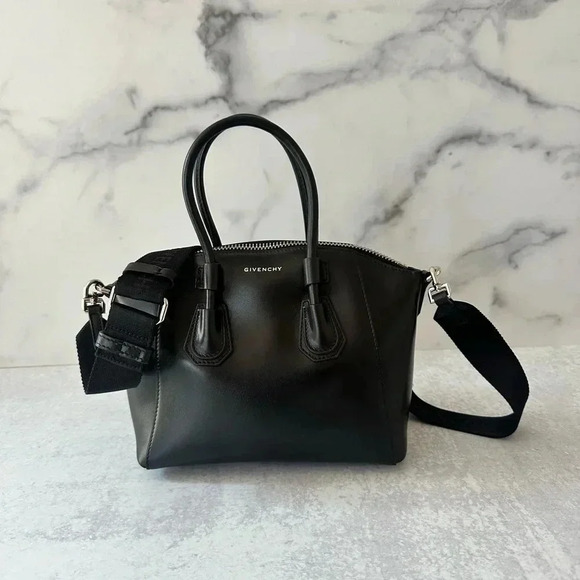 Givenchy Antigona Mini Leather Tote - Picture 4 of 8